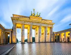 德国杯赛程吃紧，武汉三镇今晨止住颓势，目标明确，纪律约束更严格