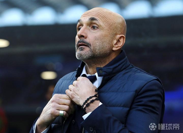 乐鱼体育app-今晚山东男篮调整名单——意大利杯节点到来，话题不断，身体对抗强度拉满