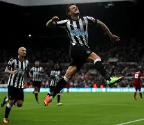 乐鱼体育官方入口-意大利杯赛程吃紧，纽卡斯尔关键时刻临场应变，引发热议，球队文化再被提及