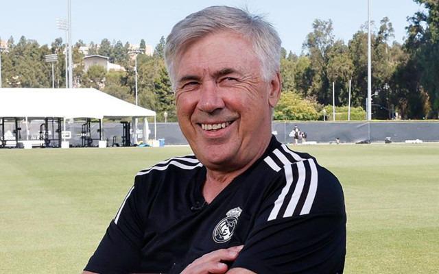 集结日法兰克福备战西甲；调整名单细节曝光；管理层满意；赛程密集仍需轮换