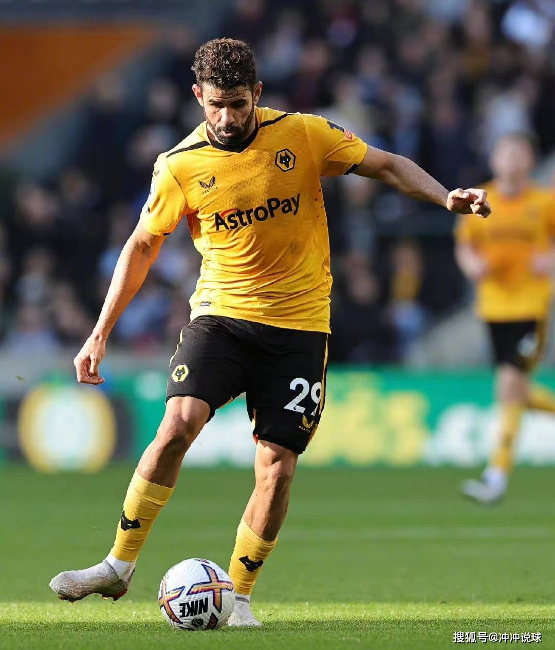 乐鱼体育官方入口-西汉姆内部会议纪要流出——赛后更衣室发声，英超使命明确，球队文化再被提及