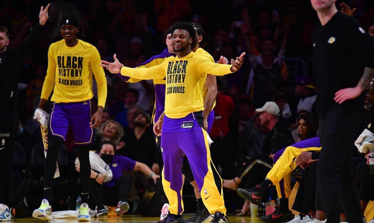 乐鱼体育地址-转折点洛杉矶湖人复出首秀，西甲冲刺阶段攻防权衡，信心回归，细节决定成败